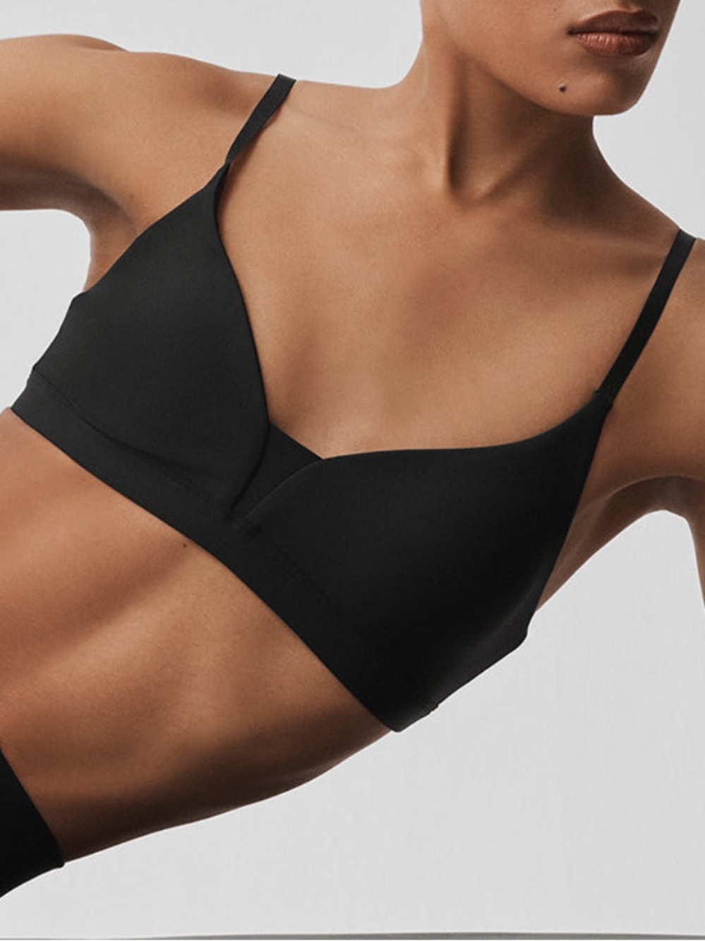 Alo Airlift Fine line Bra